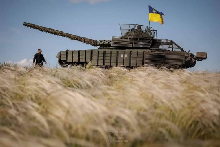 Окупанти атакували на східних напрямках понад тридцять разів