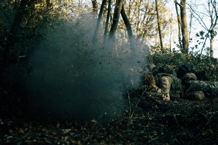 Окупанти атакували поблизу десятьох населених пунктів на сході