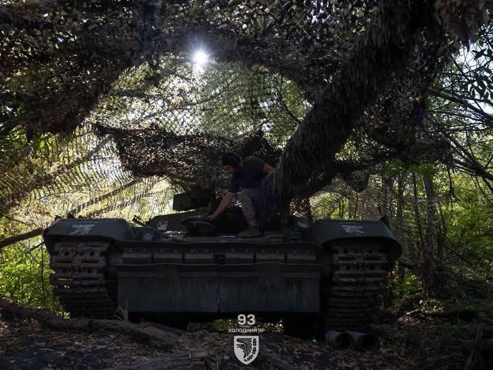 На Лиманській та Слов’янській ділянках фронту ворог здійснив понад два десятки атак