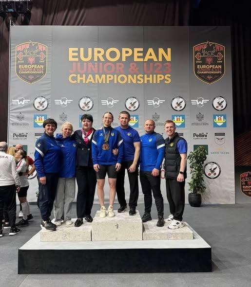 Попаснянка Ольга Івженко стала абсолютною чемпіонкою Європи з важкої атлетики U23 Попаснянка Ольга Івженко стала абсолютною чемпіонкою Європи з важкої атлетики U23