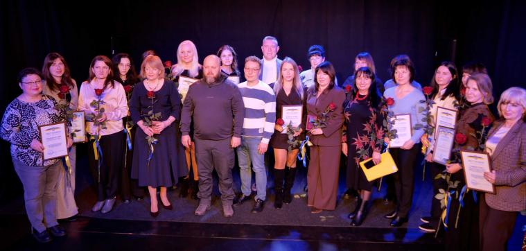 Луганські діячі культури отримали державні нагороди напередодні професійного свята