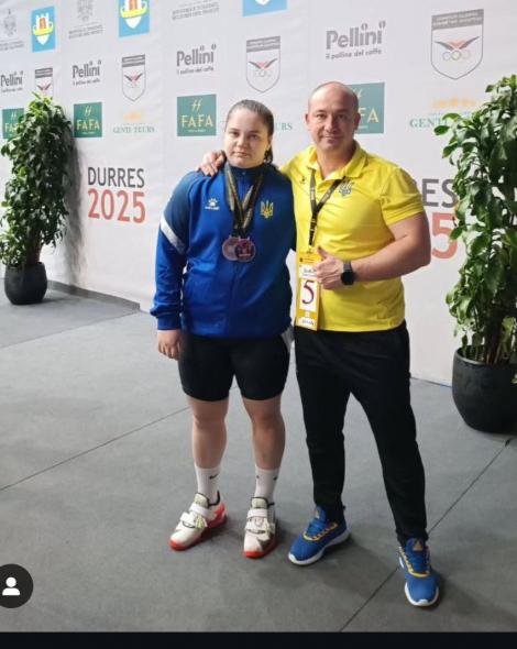 Луганчанка завоювала дві медалі на чемпіонаті Європи з важкої атлетики