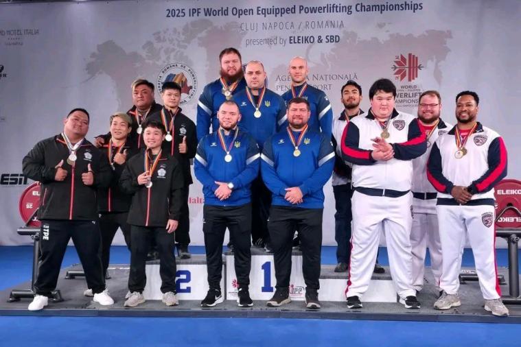 Представники ЛНУ ім. Шевченка на чемпіонаті світу з пауерліфтингу посіли перше загальнокомандне місце
