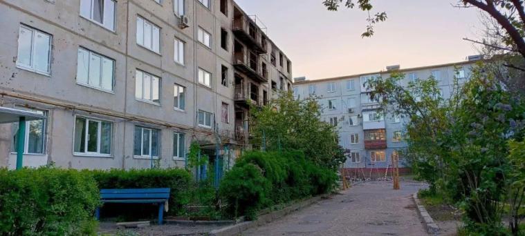 У ЛОВА розповіли, чому деякі будинки в окупованому Сіверськодонецьку чекають на відбудову роками
