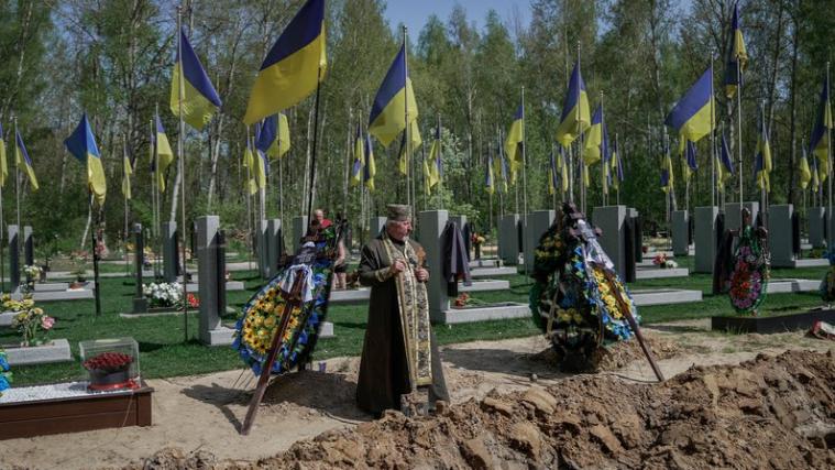 У Чернігові поховали двох військових з Луганщини