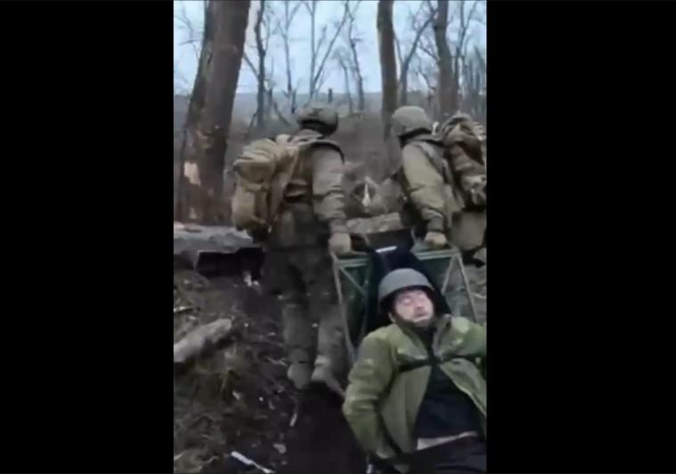 Прикордонники показали кадри евакуації поранених з Серебрянського лісу (ВІДЕО)