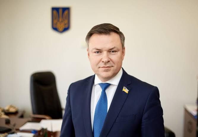 Голова комітету Ради з питань оброни розповів, як він "люто ненавидить "бусифікацію"