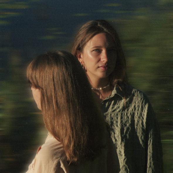 Omelta разом з піаністкою Марією Довгун представили англомовний трек «Fading Soul» Omelta разом з піаністкою Марією Довгун представили англомовний трек «Fading Soul»