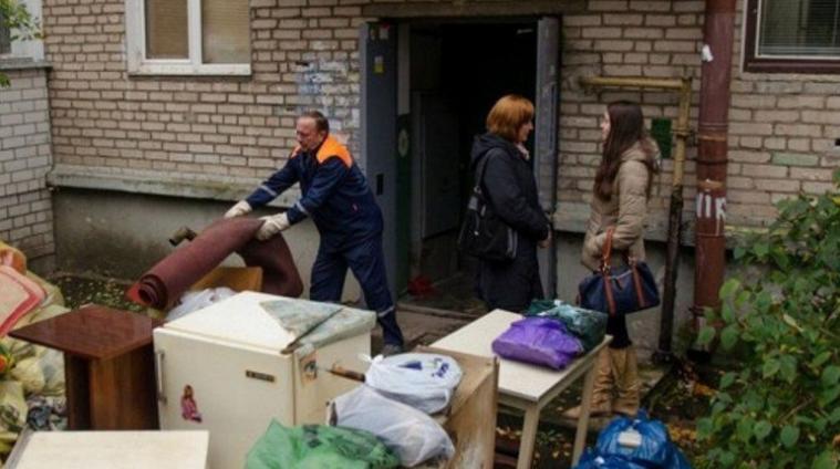ЛОВА: Окупанти на Луганщині роздаватимуть чиновникам «безхазяйні» квартири 