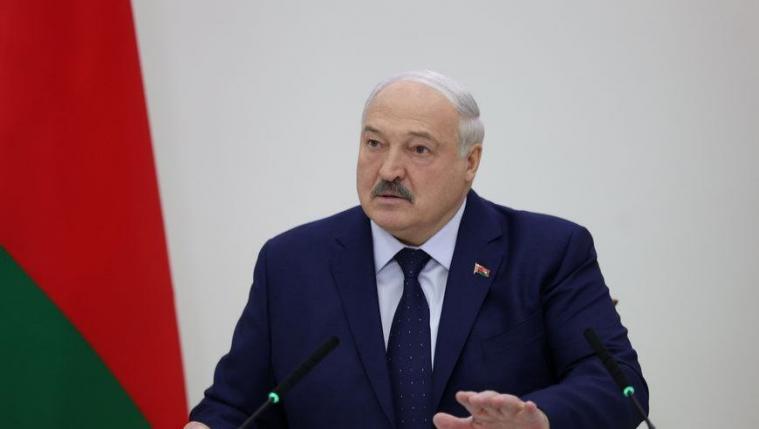 Лукашенко вважає, що цього року буде "світло в кінці тунелю" щодо війни в Україні