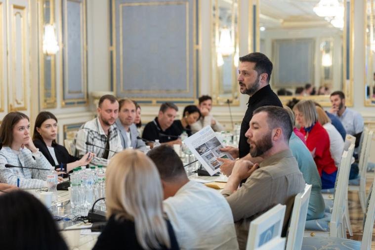 Зеленський про захист від «шахедів»: «Чотири компанії в Україні виробляють перехоплювачі, дві – дуже успішно»  