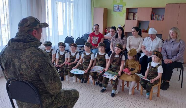 На окупованій Луганщині пропаганду в «Розмовах про важливе» почнуть у дитсадках