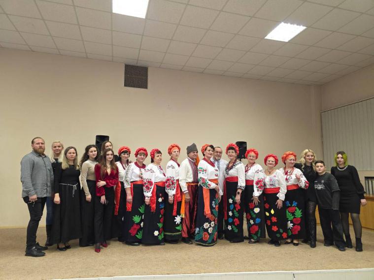 Сіверськодончани організували концерт для військових у Дніпрі (ФОТО) Сіверськодончани організували концерт для військових у Дніпрі (ФОТО)