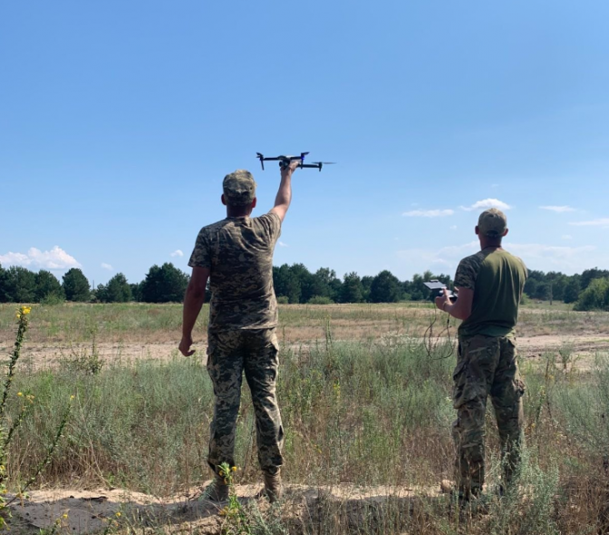 США звертаються до України за допомогою у створенні бойових дронів, - WSJ