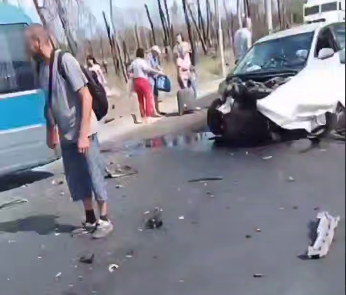 У Сіверськодонецьку зіткнувся рейсовий автобус та легковик (ВІДЕО)