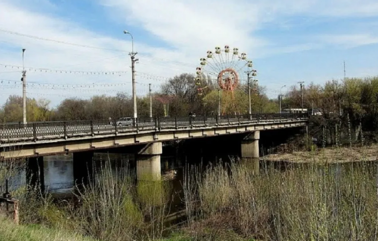 «Зношені до критичного стану». Окупанти бідкаються на мости