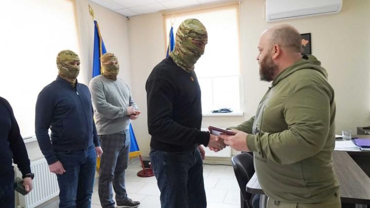 Харченко вручив нагороди співробітникам СБУ Луганщини