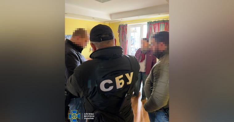 Ремонтує адмінбудівлі у самопроголошеній «лнр»: у Києві затримали власницю підприємства з Луганська