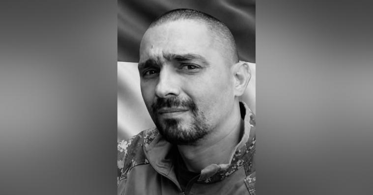 У Коломиї попрощалися з полеглим захисником з Луганщини Максимом Красуцьким