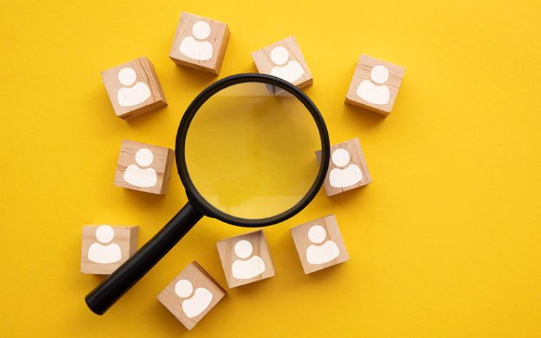 ЛОВА: Окупанти на Луганщині набирають «чиновників» без досвіду та вищої освіти