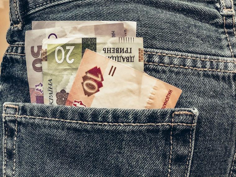 Уряд частково змінив умови відновлення виплат дітям ВПО, – нардеп