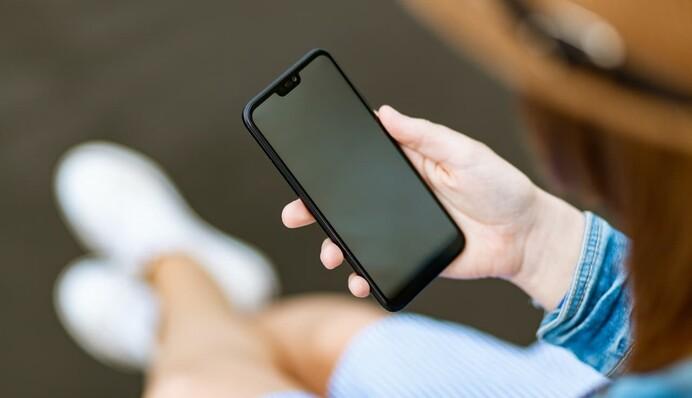 Окупанти на ТОТ посилять контроль за учнями у соцмережах й обмежать зв’язок для старших Окупанти на ТОТ посилять контроль за учнями у соцмережах й обмежать зв’язок для старших