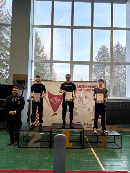 Луганський спортсмен переміг на чемпіонаті Полтавської області з класичного жиму лежачи