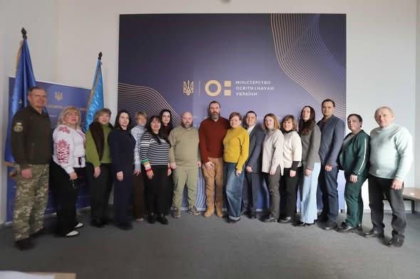 У ЛОВА назвали кількість учнів і педагогів у переміщених закладах освіти регіону У ЛОВА назвали кількість учнів і педагогів у переміщених закладах освіти регіону