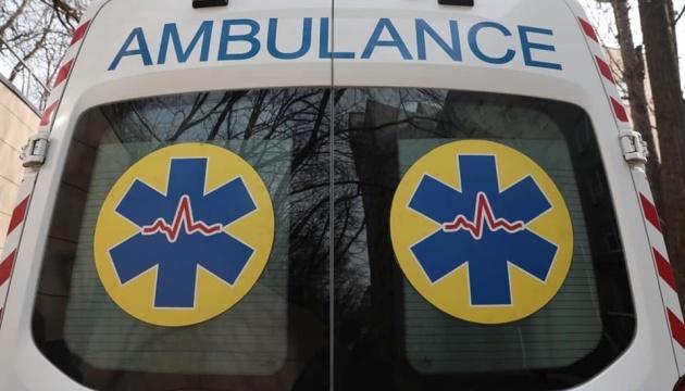 Раз на тиждень у Сіверськодонецьку можна оформити закордонний паспорт. Викликати швидку можливо лише з певних місць Раз на тиждень у Сіверськодонецьку можна оформити закордонний паспорт. Викликати швидку можливо лише з певних місць