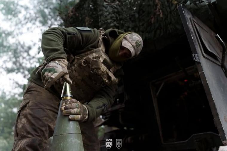 Чотири рази росіяни вдарили зі ствольної артилерії та мінометів на Луганщині