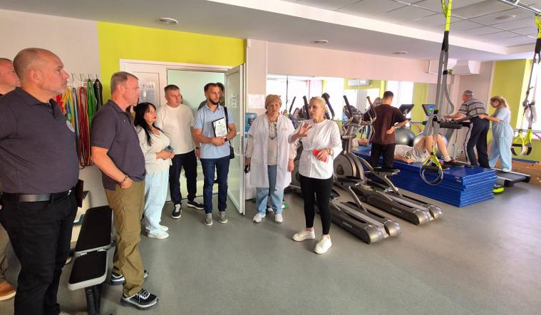 Рубіжанська лікарня отримала нове реабілітаційне обладнання Рубіжанська лікарня отримала нове реабілітаційне обладнання