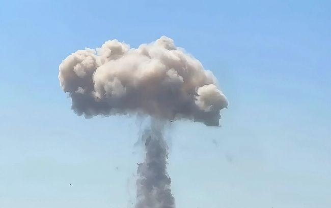 У Луганську зранку пролунали вибухи У Луганську зранку пролунали вибухи