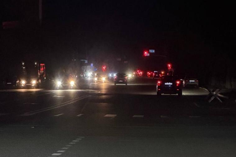 В окупованому Луганську вже кілька діб без пояснень не вмикають вуличне освітлення, - соцмережі