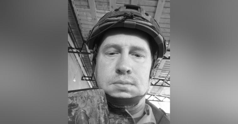 На Київщині попрощалися з полеглим захисником з Луганщини Ігорем Гнелицьким