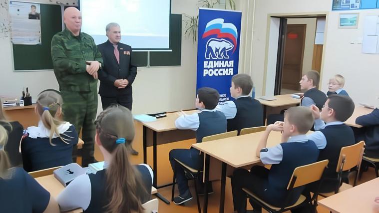 У школах рф хочуть запровадити ще один курс з виховання «духовно-моральних цінностей»