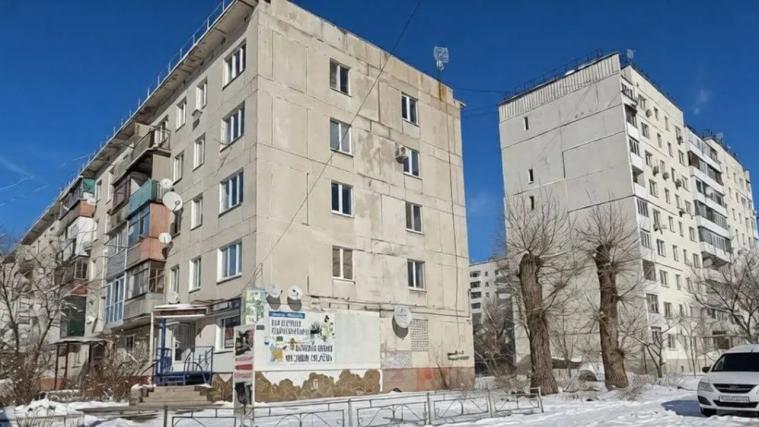 Окупанти розповіли, як виявляють «безхазяйне» житло на Луганщині та кому віддадуть