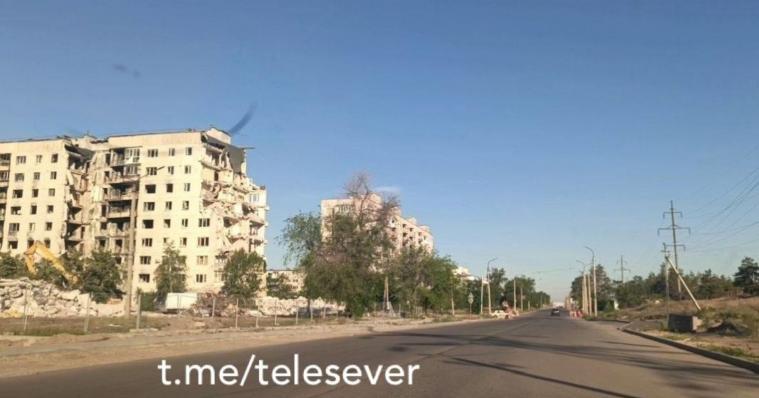 В окупованому Сіверськодонецьку почали демонтувати черговий багатоповерховий будинок В окупованому Сіверськодонецьку почали демонтувати черговий багатоповерховий будинок