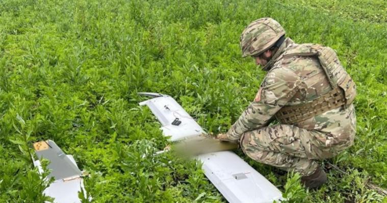 Вибухотехніки поліції Луганщини знешкодили ворожий БпЛА на Харківщині