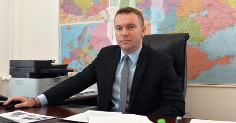 Експосадовця МЗС родом з Луганщини відправили у СІЗО за підозрою у розкраданні міжнародної допомоги, – ЗМІ Експосадовця МЗС родом з Луганщини відправили у СІЗО за підозрою у розкраданні міжнародної допомоги, – ЗМІ