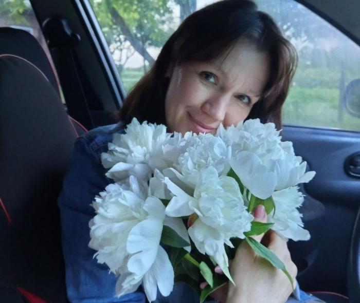 Від дитячої мрії до власного ательє: історія луганчанки, яка у Прилуках шила одяг для військових