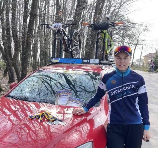 Велоспортсменка з Луганщини здобула три медалі на чемпіонаті України Велоспортсменка з Луганщини здобула три медалі на чемпіонаті України