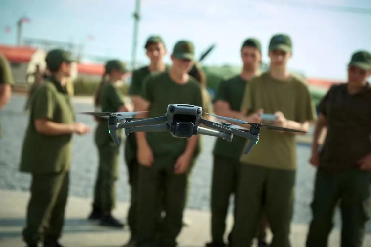 ЛОВА: Окупанти на Луганщині готують підлітків до війни, обіцяючи бонуси при вступі до вишів