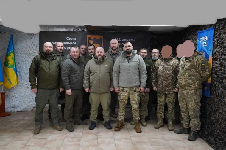 Тероборонівцям і прикордонникам передали техніку та відзнаки від громад Луганщини (ФОТО)