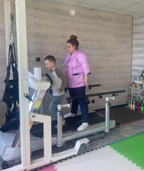 Луганська обласна дитяча лікарня на Полтавщині відкрила реабілітаційне відділення Луганська обласна дитяча лікарня на Полтавщині відкрила реабілітаційне відділення