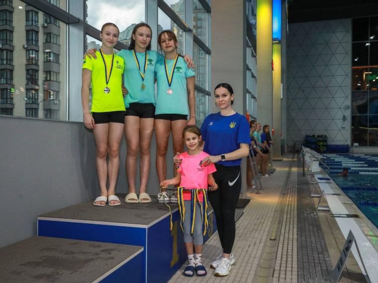 Спортсменка з Луганщини здобула срібло на чемпіонаті України зі стрибків у воду Спортсменка з Луганщини здобула срібло на чемпіонаті України зі стрибків у воду