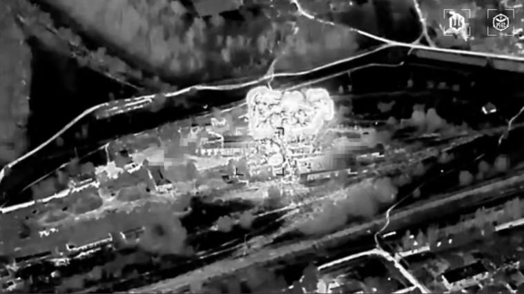 ЗСУ завдали нових ударів по об’єктах окупантів на Луганщині (ВІДЕО) ЗСУ завдали нових ударів по об’єктах окупантів на Луганщині (ВІДЕО)