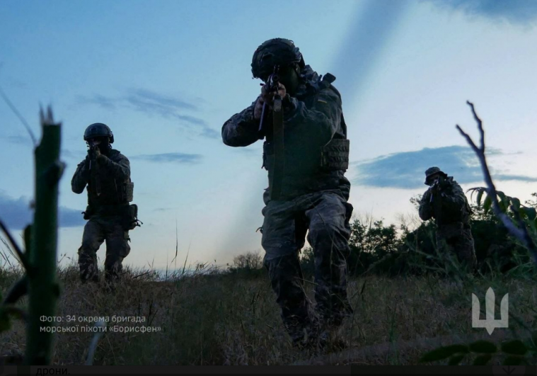 На Луганщині росіяни били з РСЗВ та ствольної артилерії На Луганщині росіяни били з РСЗВ та ствольної артилерії