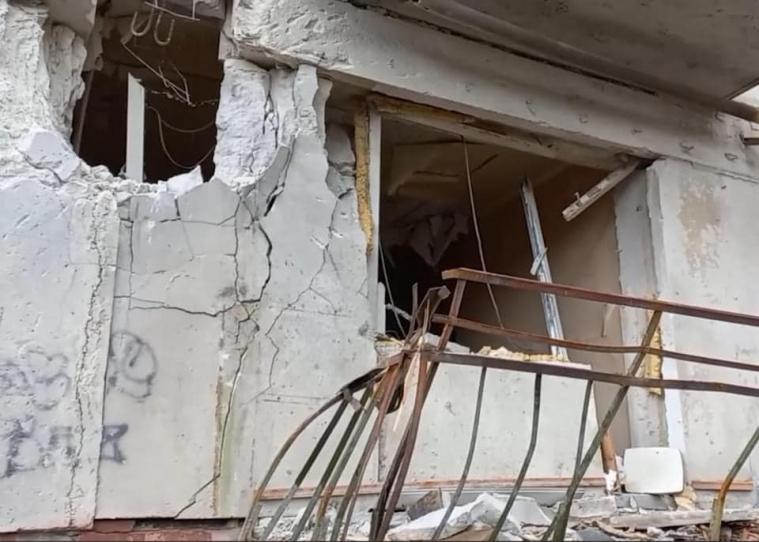 Російська артилеріяї обстріляла Лисичанськ: важко поранено двох дітей