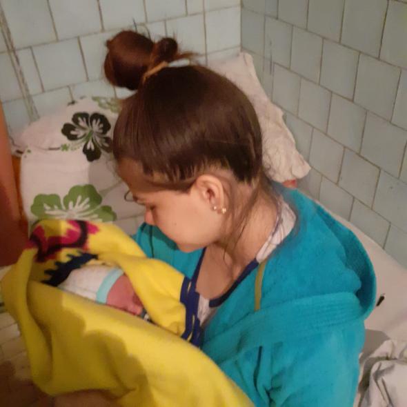 Життя перемагає: у розстріляному ворогом Лисичанську народились хлопчик і дівчинка