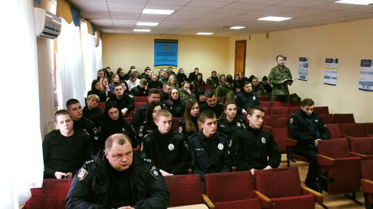 В Сєвєродонецьку з поліцейськими провели заняття щодо змін в законодавстві
